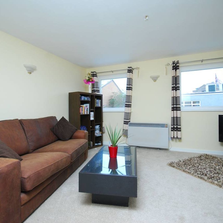 4 Bed Terraced House, Cyclops Mews, E14 - Photo 1