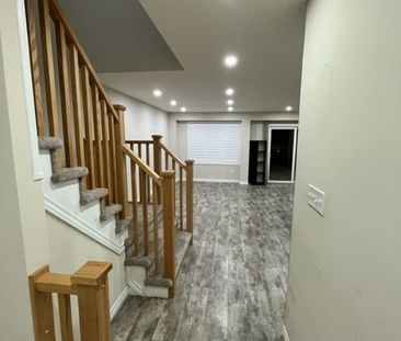 For Lease - 10 Harrison Drive, Cambridge, Ontario - Photo 2