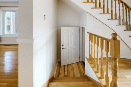 For Lease - 70 Earl Stewart Drive, Aurora, Ontario - Photo 5