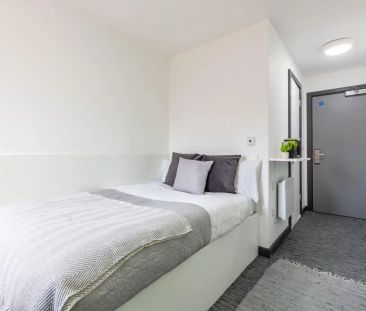 Premium Plus En-suite - Photo 4