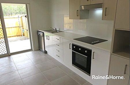 Ultra-modern 2-bedroom home - Photo 2