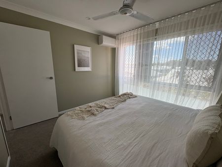Little Mountain - Photo 2