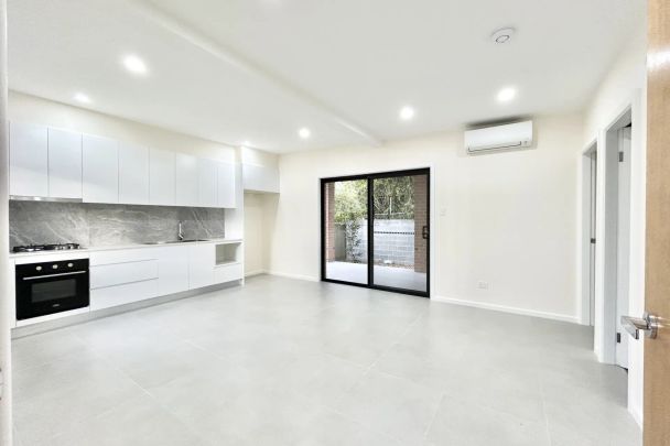 205A Croydon Road, - Photo 1