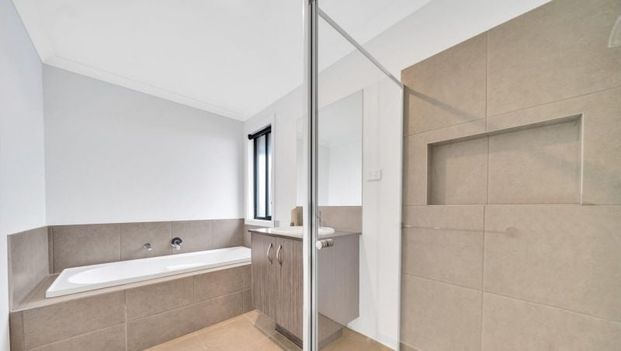 Double Storey Delight! - Photo 1