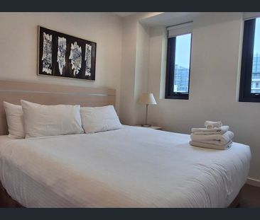 Stylish 2 Bedroom apartment - Photo 3