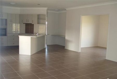 101 Daintree Drive, Bushland Beach QLD 4818 - House For Rent | Domain - Photo 2