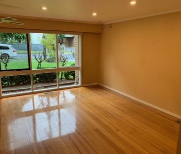 27 Meryl Street, Doncaster East - Photo 3
