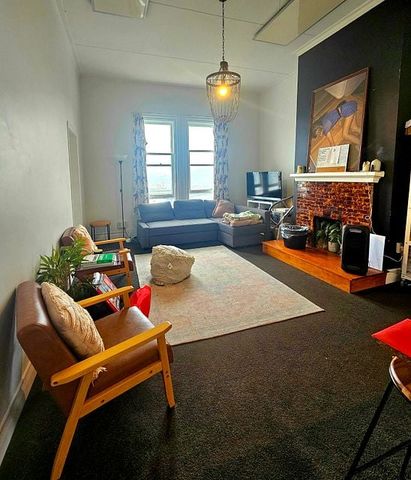 5 bedrooms 2 bathroom in city Thorndon - backyard - Photo 2