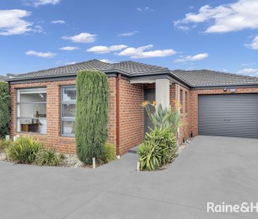 Low-Maintenance Living In Front of Local Shopping Center - Photo 4