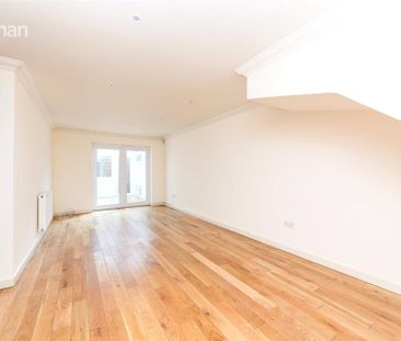 4 bedroom terraced house to rent - Photo 2