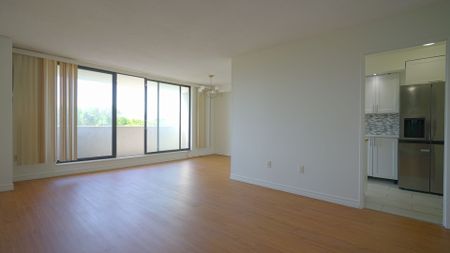 For Lease - 301 Prudential Drive Unit# 407, Toronto, Ontario - Photo 5