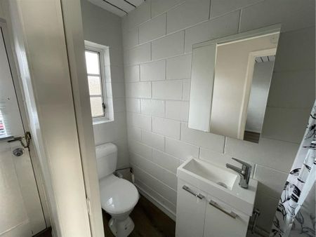 Unit 4, 553 Hillside Road, Caversham, Dunedin - Photo 5