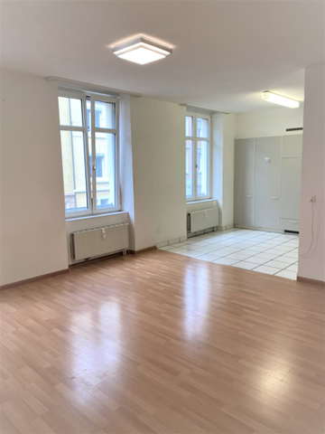 "3-Zimmer-Wohnung mit grossem Balkon und Terrasse" - Photo 3