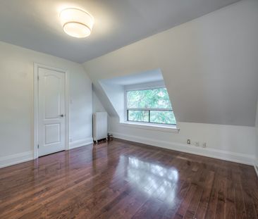 For Lease - 22 Rusholme Park Crescent Unit# Upper, Toronto, Ontario - Photo 1