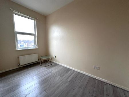 White Hart Lane, London N17 - Photo 2