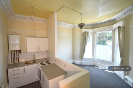 1 bedroom flat to rent - Photo 3