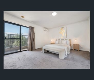 Comfort Meets Convenience - Mount Waverley Secondary College School... - Photo 6