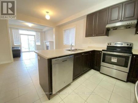 9325 KENNEDY ROAD - Photo 4