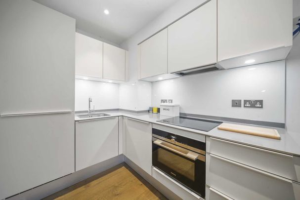 Raglan House, SE1 6TJ, London - Photo 1