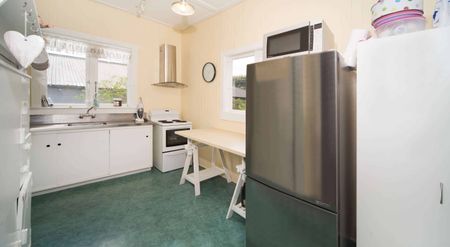 GREY LYNN CUTIE - Photo 4