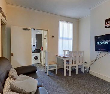 4 bedroom house to rent - Photo 1