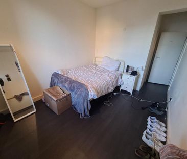 2 bedroom private hall to rent - Photo 4