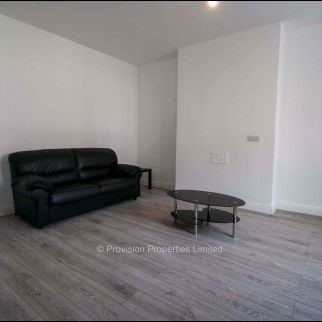 6 Bed Student Houses Hyde Park - Photo 1