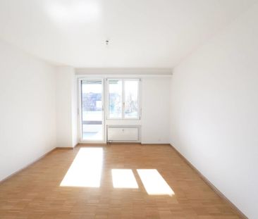 "Moderne 5-Zimmerwohnung mit Gartensitzplatz" - Photo 3