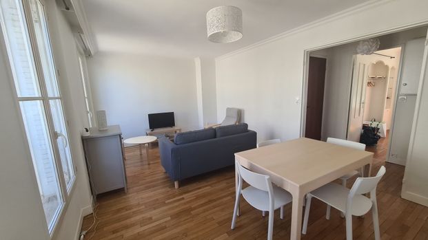 Location Appartement 3 pièces 53m² ORLEANS 45000 - Photo 1