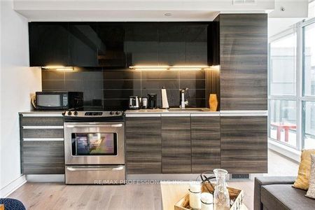 Carlaw Lofts 1190 , #326 - Photo 3