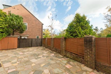2 bedroom maisonette to rent - Photo 5