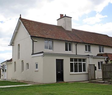 St Radigunds Abbey Farm, Abbey Road, Hougham Without - Photo 4