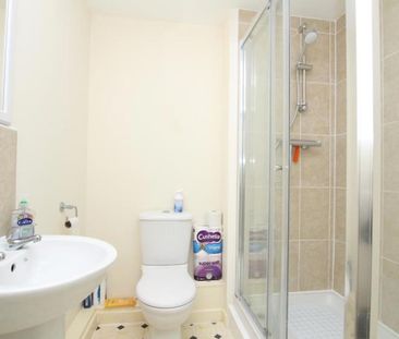 WOW, what a rare opportunity! This lovely apartment boasts a ground... - Photo 6