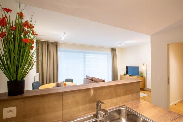 Appartement te huur - Photo 1