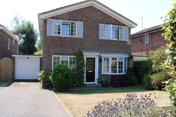 4 bedroom detached house to rent - Photo 1