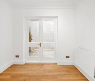 4 bedroom flat to rent - Photo 4