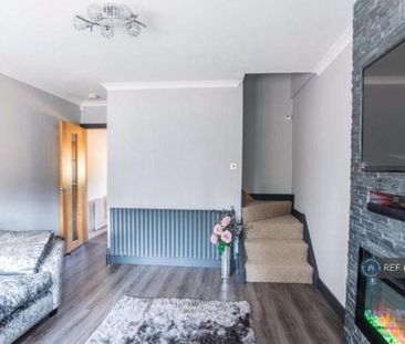 2 bedroom semi-detached house to rent - Photo 6