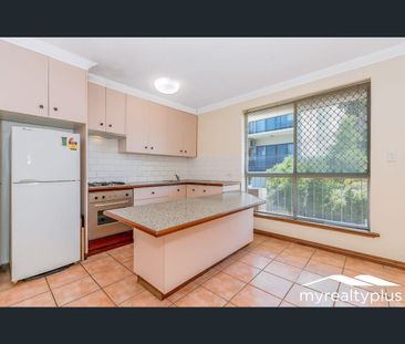 3/21 Dangan Street, Perth, WA 6000 - Photo 2
