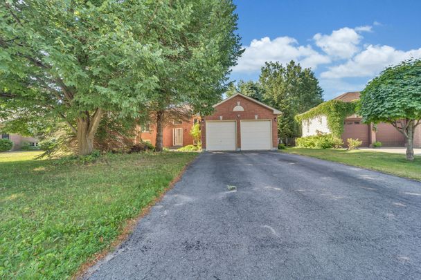 For Lease - 24 Acorn Crescent, Wasaga Beach, Ontario - Photo 1