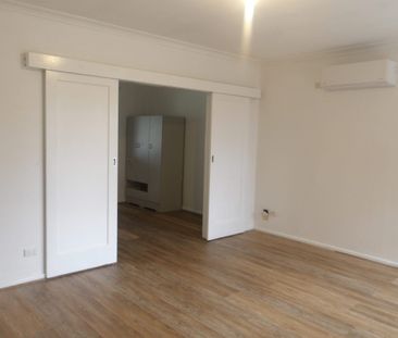 SPACIOUS RENOVATED HOME IN HEART OF SPRINGVALE SOUTH - Photo 4