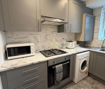 5 bedroom flat share to rent - Photo 1