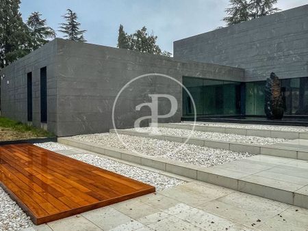 6 bedroom luxury Villa for rent in Sant Cugat, Catalonia - Photo 2