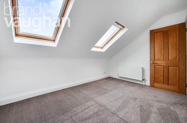4 bedroom semi-detached bungalow to rent - Photo 1