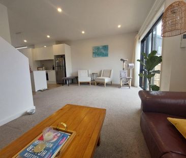 Tamora Lane Living - Photo 2