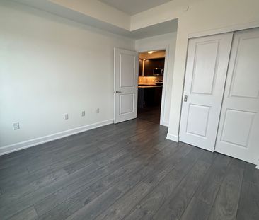 For Lease - 3200 William Coltson Avenue Unit# 426, Oakville, Ontario - Photo 5