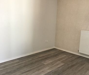 Appartement À Louer 2 Pièces , 38 M² - Photo 3