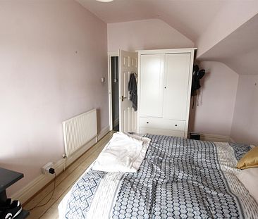 3 Bed Flat To Let On Waterloo Gardens, Cardiff - Photo 2