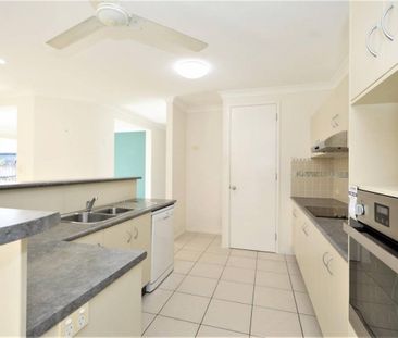 Fantastic Family Home - Fully Air Conditioned - 10kw Solar - Large ... - Photo 2