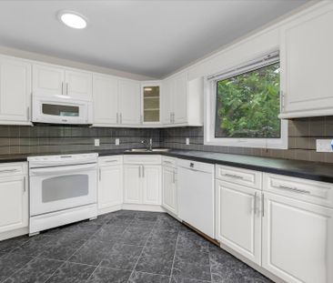 For Lease - 18 Bonavem Drive Unit# 1, St. Catharines, Ontario - Photo 5
