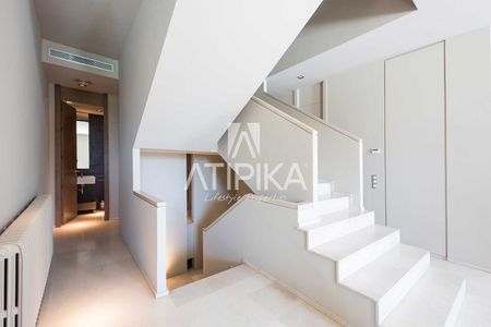 Exclusiva casa de diseño en primera línea de mar con piscina privada, Gavà - Photo 3